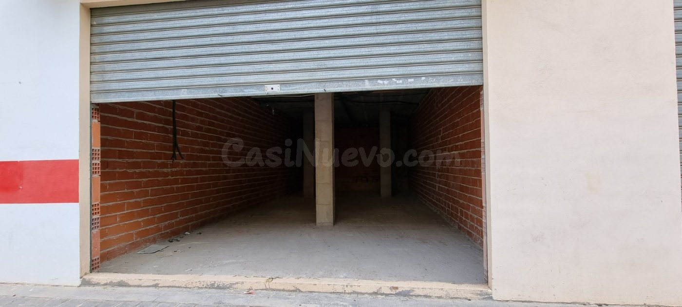 Ref. 03928 - Local comercial diáfano en Llíria - foto 2