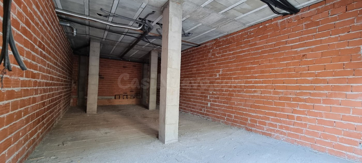 Ref. 03928 - Local comercial diáfano en Llíria - foto 3