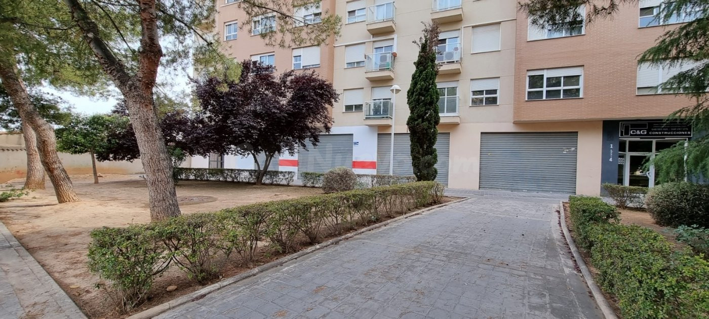 Ref. 03928 - Local comercial diáfano en Llíria - foto 5
