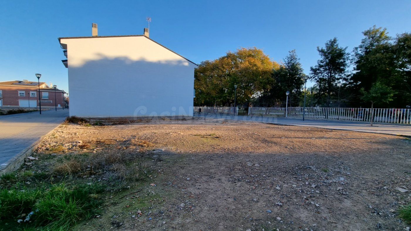 Ref. 03976 - Parcela - solar para unifamiliar en Llíria - foto 4