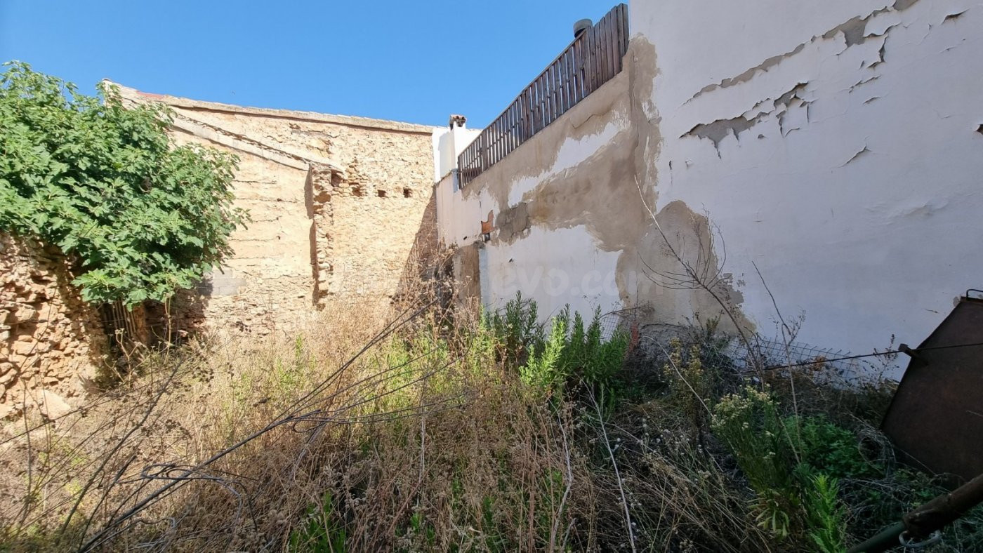 Ref. 04024 - Solar en venta en La Pobla de Vallbona - foto 2
