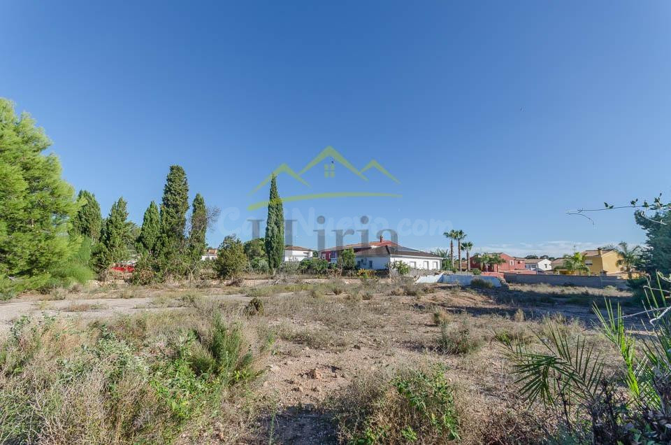 Ref. 04233 - EXCLUSIVA - Parcela (solar) en Nova Maravisa.