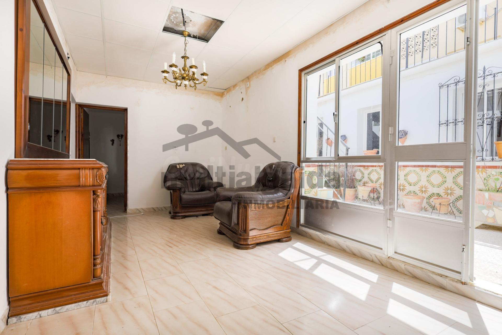 CASA INDEPENDIENTE EN ZONA CENTRO-PLAYA - foto 2