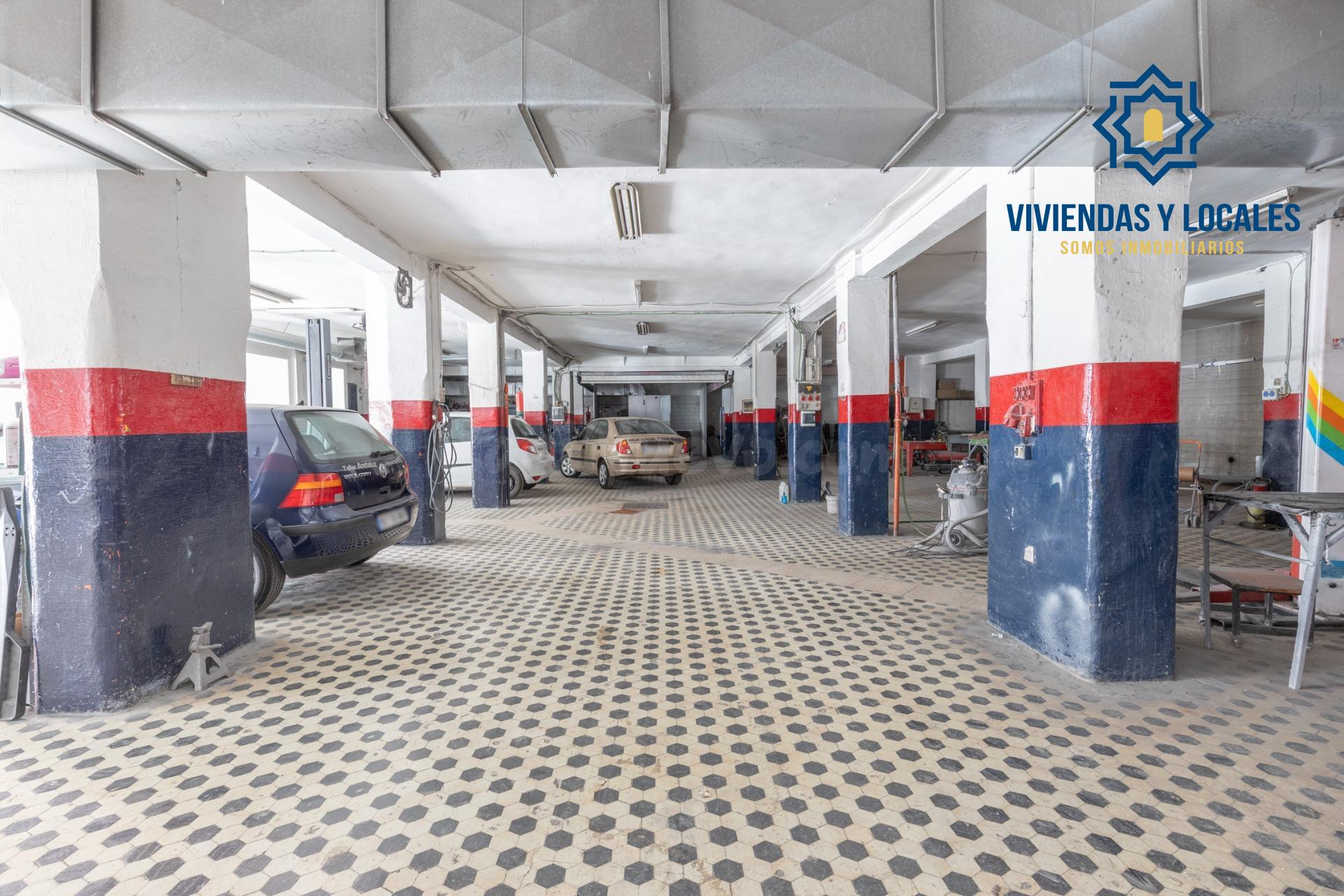 Gran local de 622 m2 junto a Camino de Ronda. Ideal para inv - foto 5