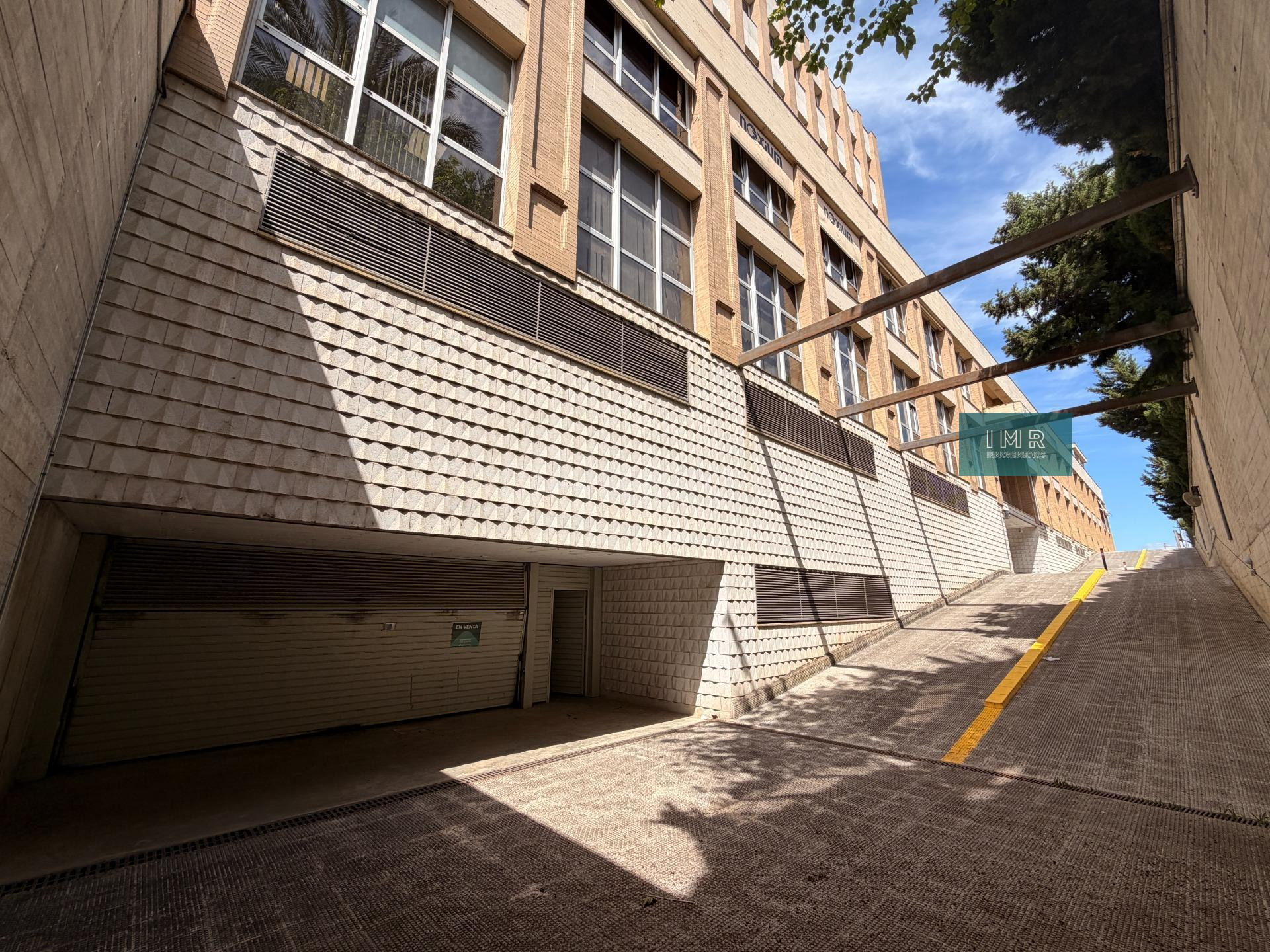 Se vende planta completa de garaje en Sevilla Este – Edifici - foto 5