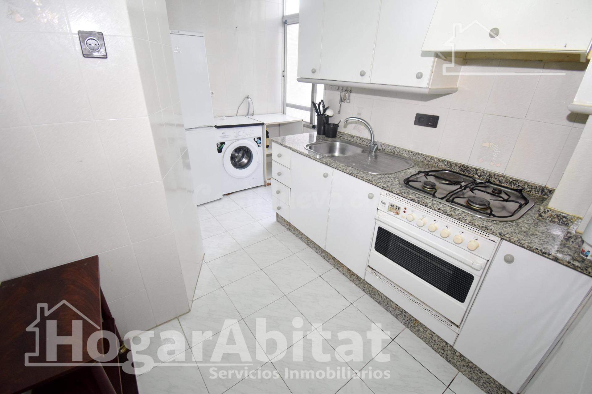 ¡OPORTUNIDAD DE INVERSIÓN! TODO EXTERIOR CON BALCÓN - foto 4