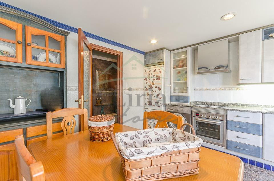 Ref. 04358 – EXCLUSIVA- Piso dúplex en Villamarchante con ga