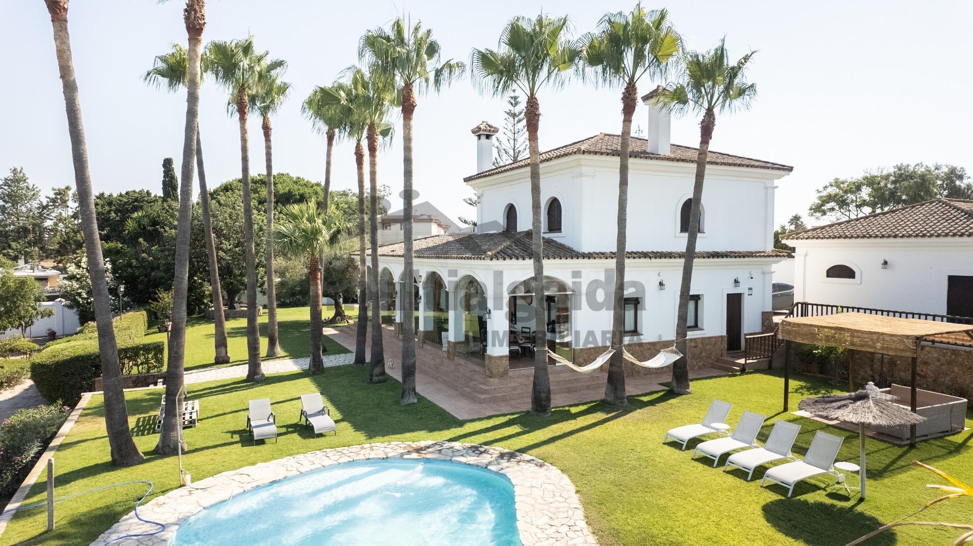 EXCLUSIVO CHALET INDEPENDIENTE EN LA ZONA DE LA JARA - foto 3