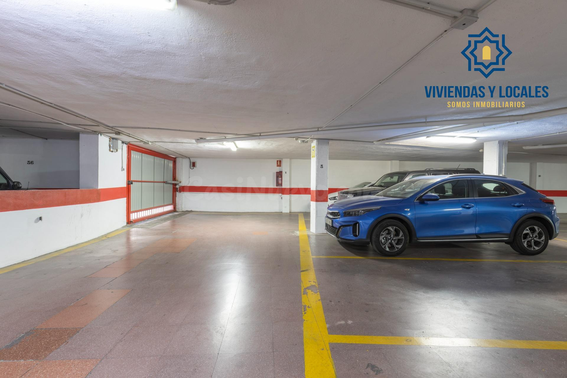 IDEAL INVERSORES!!! 35 PLAZAS DE APARCAMIENTO Y 5 TRASTEROS, - foto 5