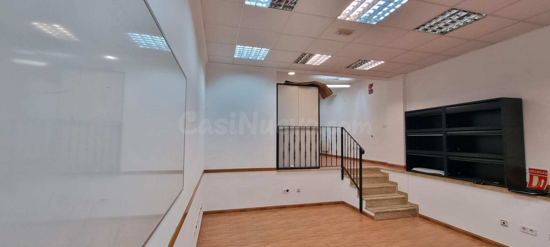 Ref 04374, Local comercial zona Mura preparado para trabajar - foto 2
