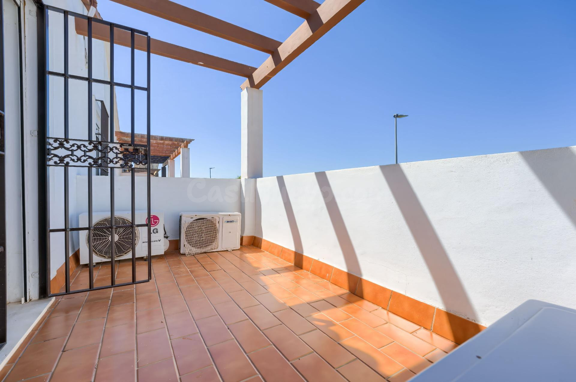 ¡EL HOGAR PERFECTO QUE BUSCABAS EN LA PUEBLA DEL RÍO! Casa a