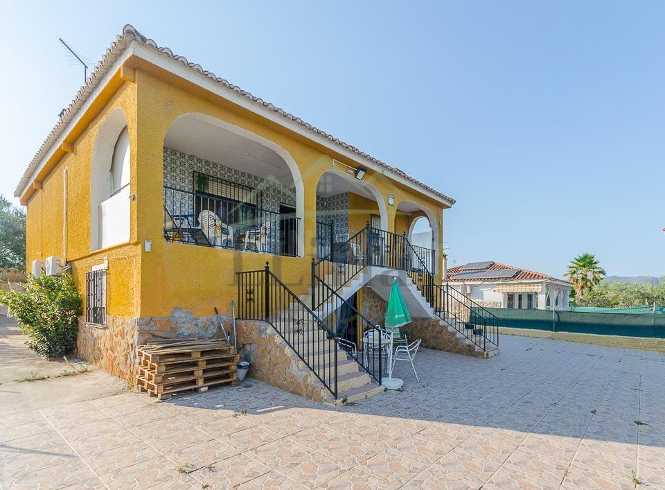 Ref. 04382.- EXCLUSIVA- Chalet independiente en Llíria con a - foto 2