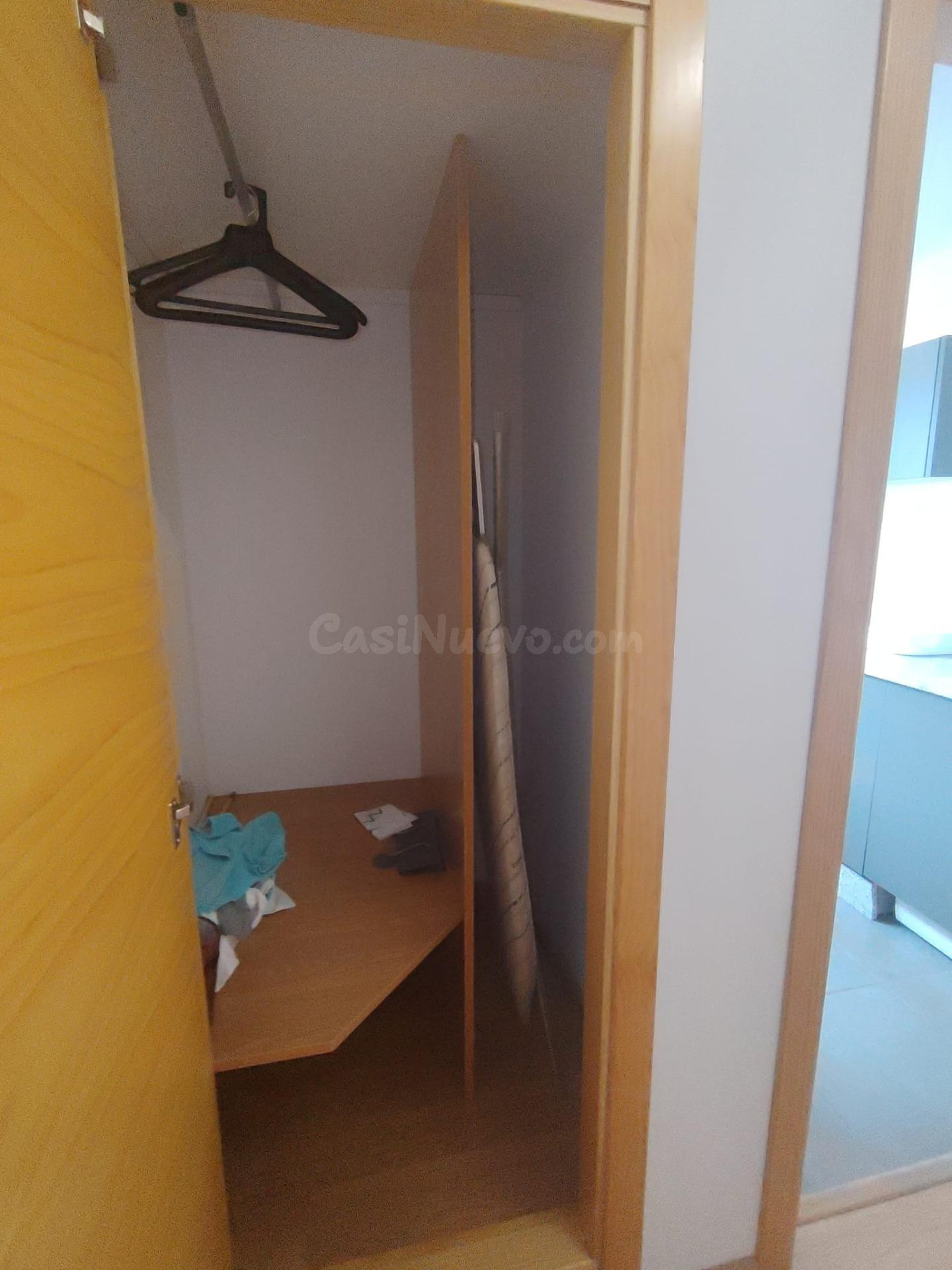 VIVIENDA COMO NUEVA, AMUEBLADA Y CON GRAN TERRAZA EN CARRETE - foto 4