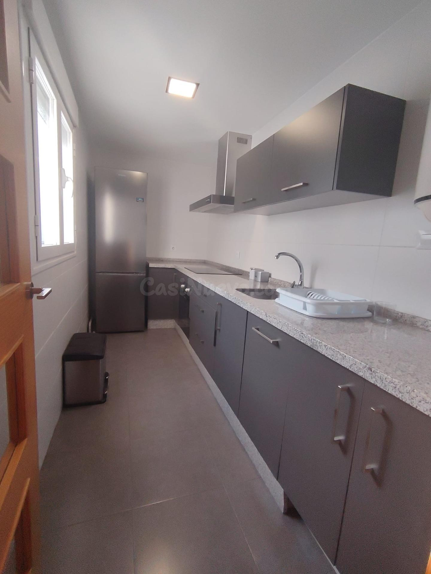VIVIENDA COMO NUEVA, AMUEBLADA Y CON GRAN TERRAZA EN CARRETE - foto 5
