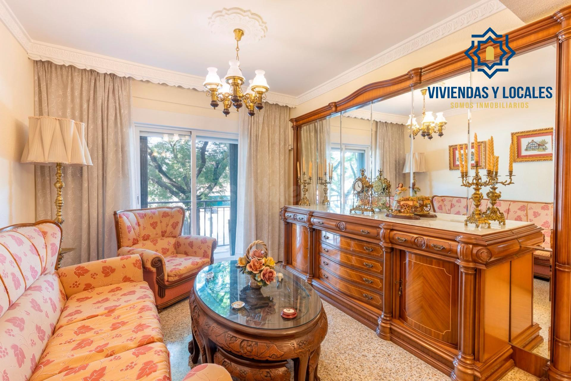 Amplia vivienda de 4 dormitorios con plaza de garaje opciona - foto 4