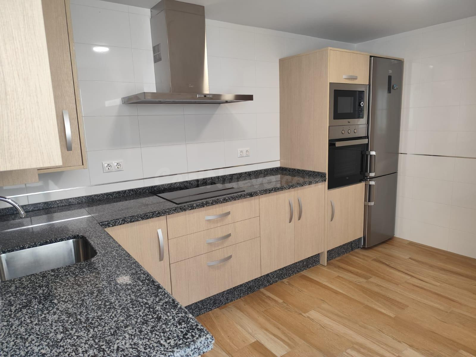 Espectacular Piso de 2 habitaciones AMUEBLADO en ANTONIO MAU - foto 4