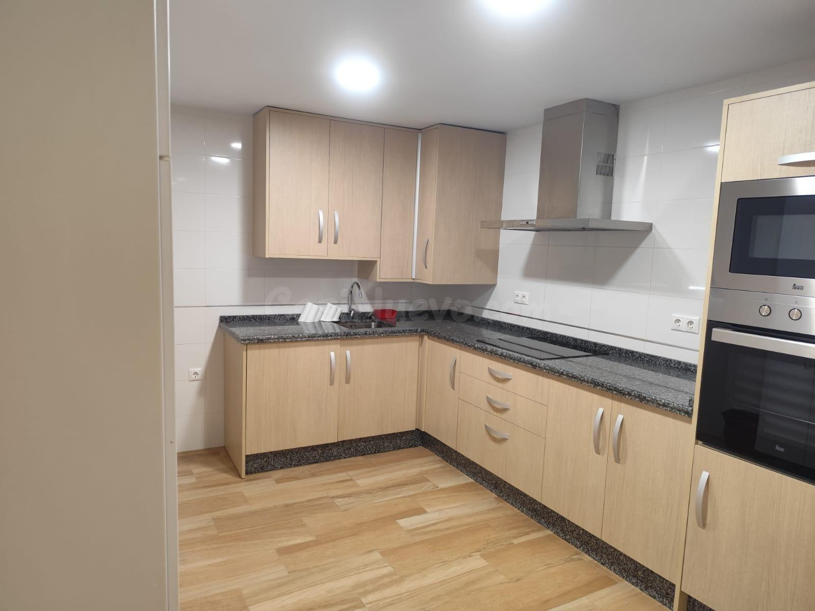 Espectacular Piso de 2 habitaciones AMUEBLADO en ANTONIO MAU - foto 5