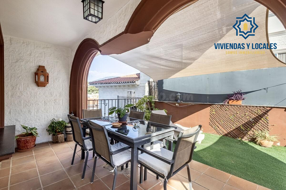 Casa en Gojar con patio de 65m - foto 4