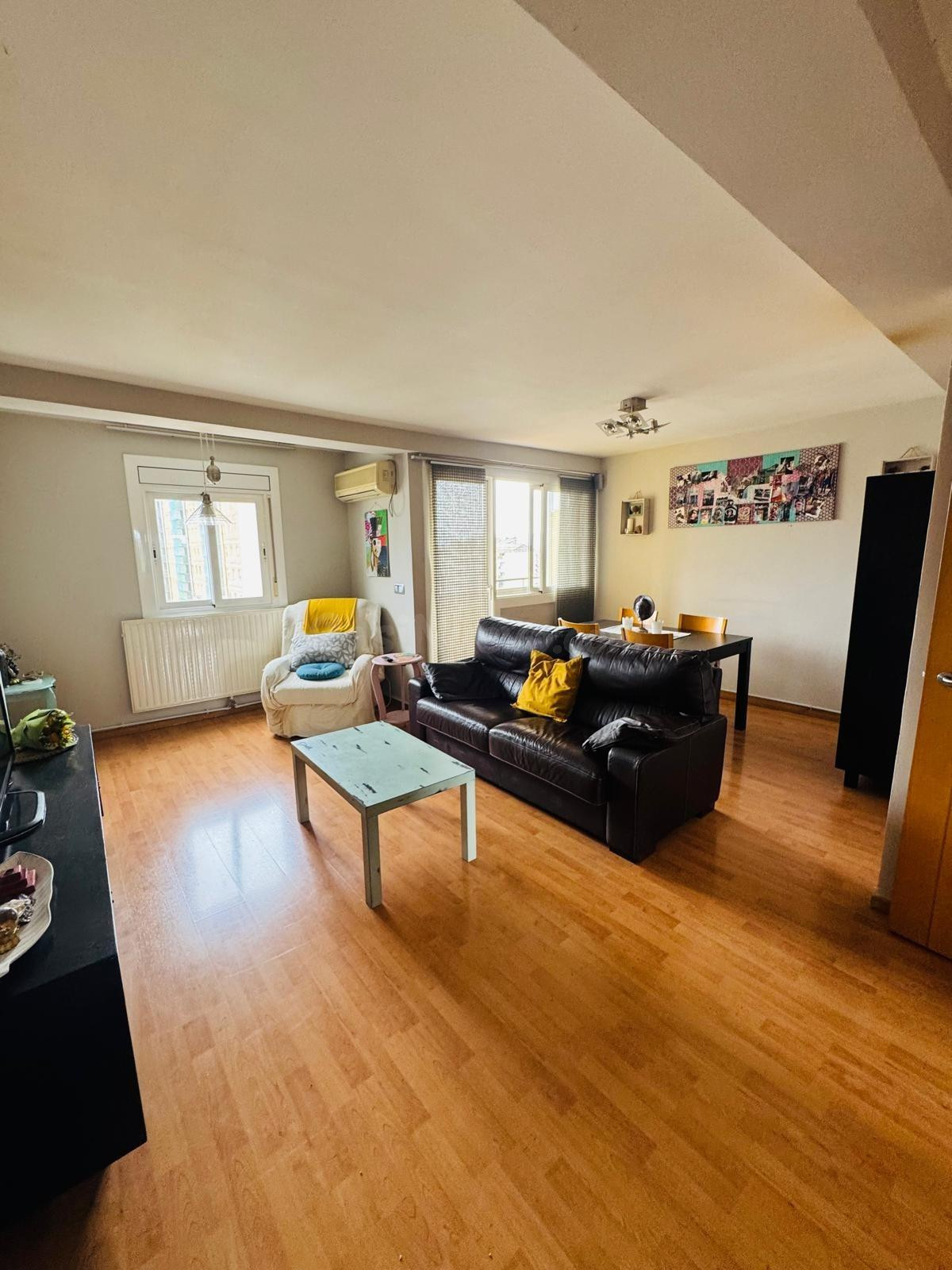 PISO DE 4 habitaciones CON BALCÓN, EN BADIA DEL VALLÈS - foto 4