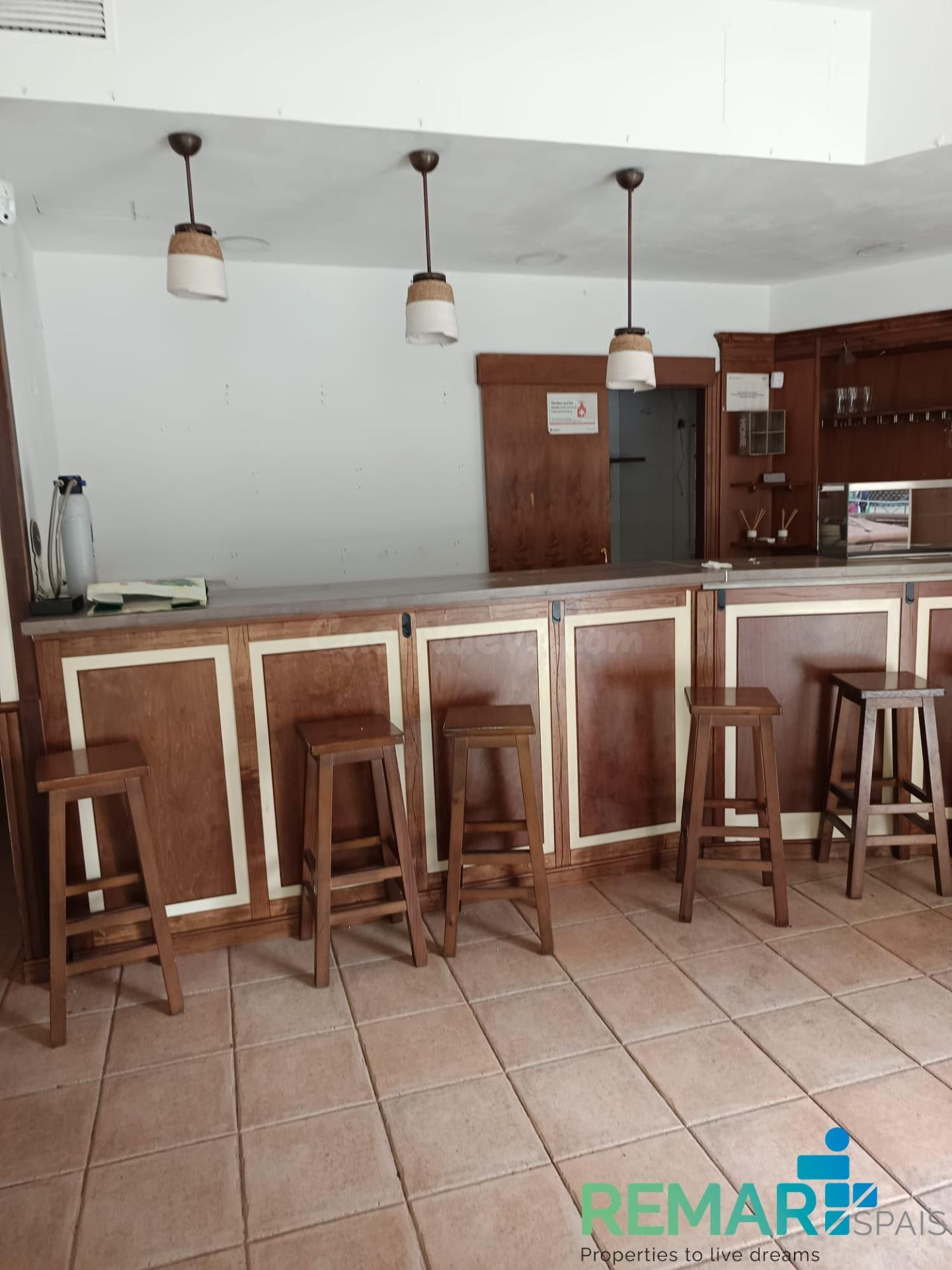 ✨ Encantador local esquinero con gran proyección comercial✨ - foto 5
