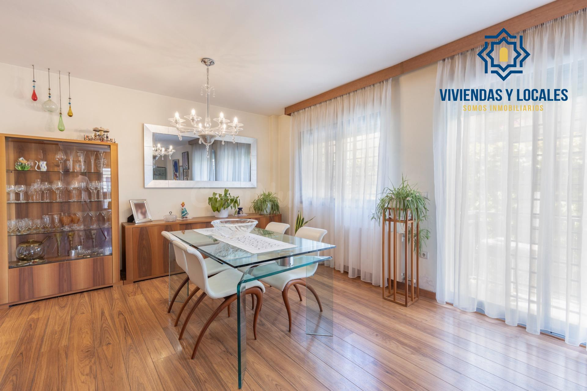 EXCLUSIVIDAD, DISEÑO Y CALIDAD... EN UNA ESPECTACULAR UNIFAM - foto 4