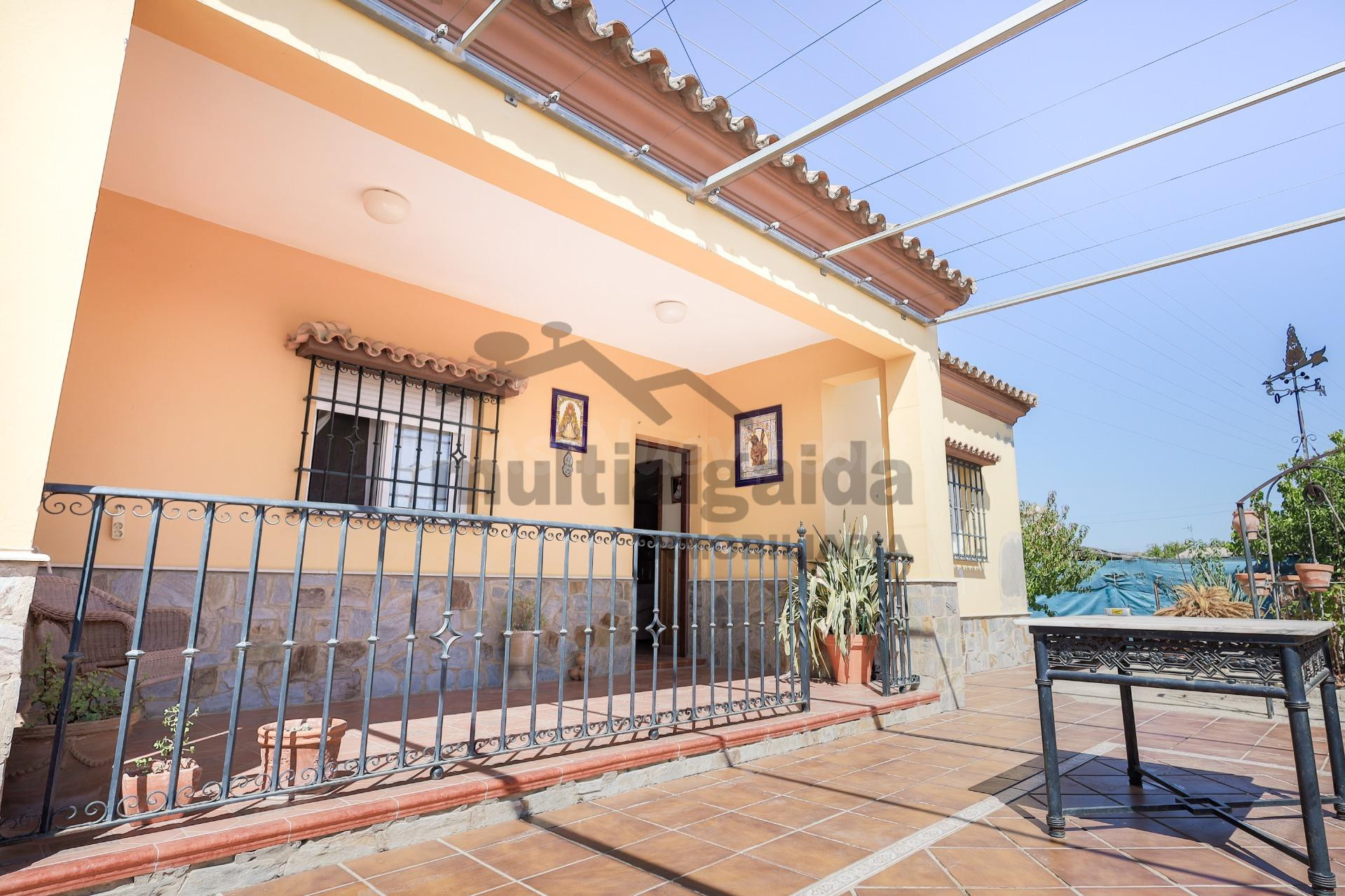 CASA INDEPENDIENTE EN CAMINO DE SEVILLA