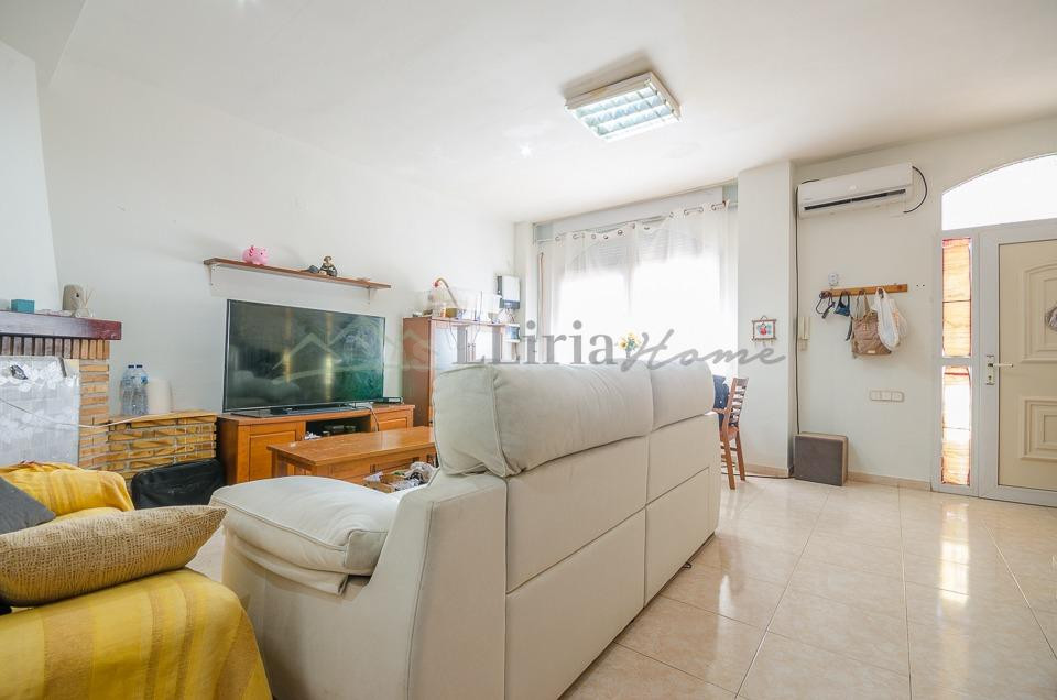 Ref. 04397.- EXCLUSIVA- Adosado en Benissanó, excelente ubic - foto 5