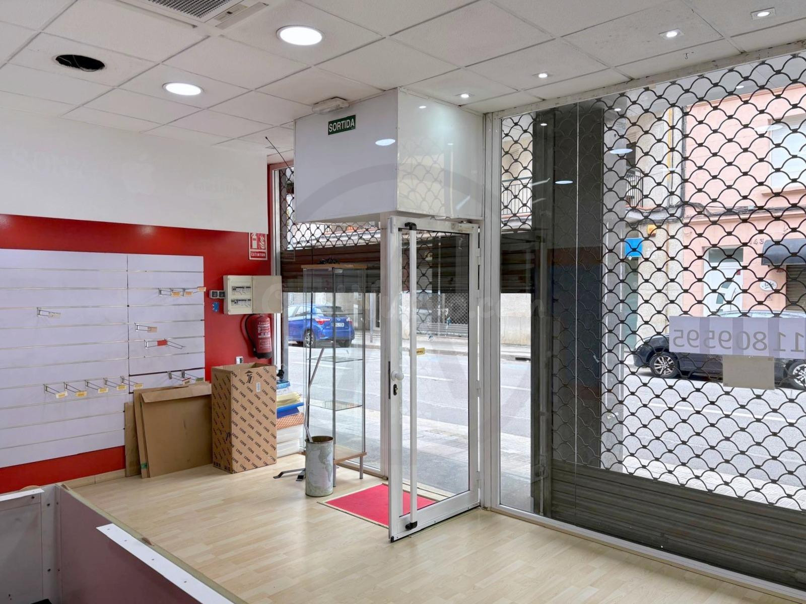 Local comercial 70m² en alquiler - Sant Pere - foto 2