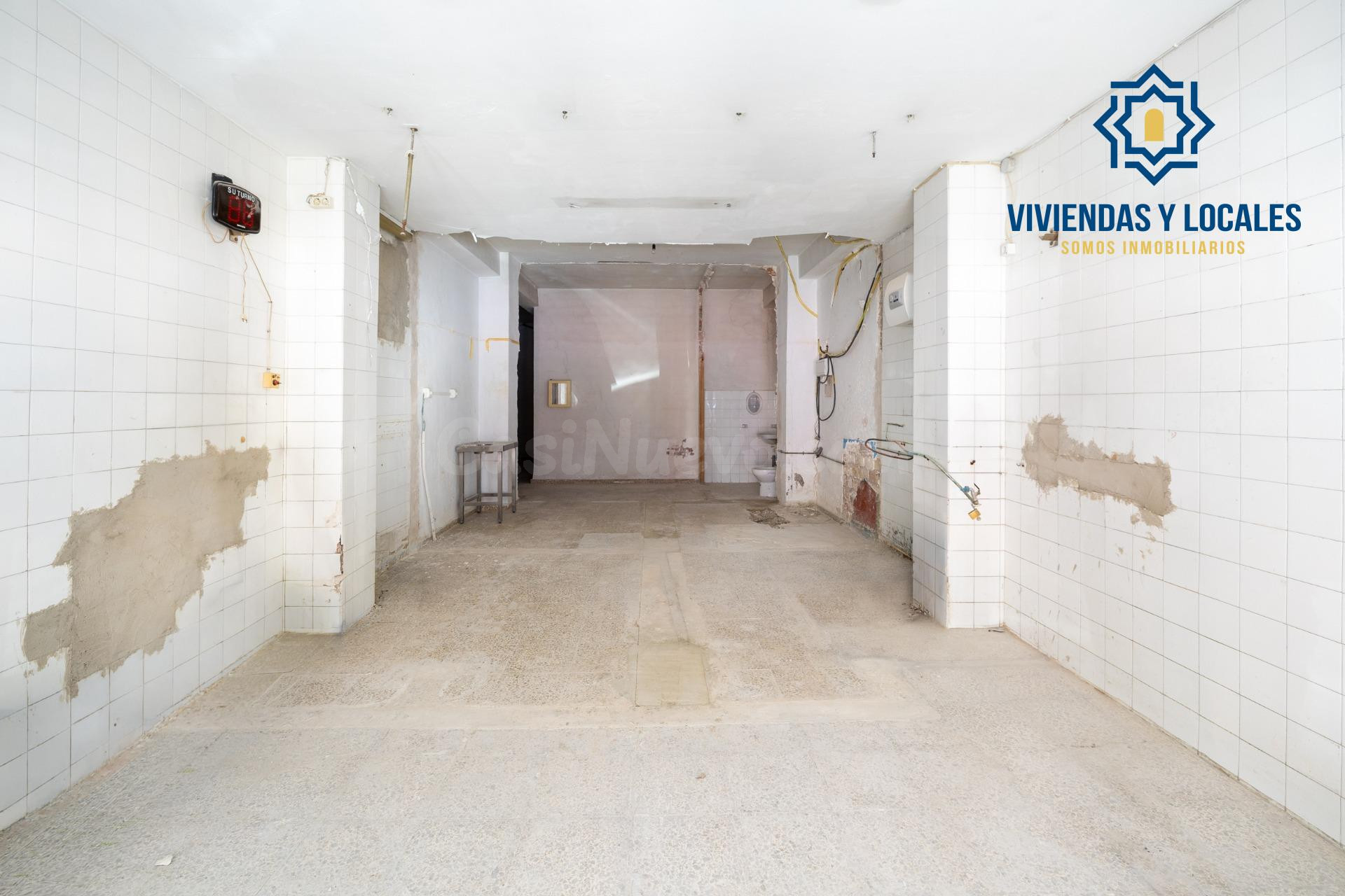 Local comercial 47m² en venta - Plaza de toros - foto 4