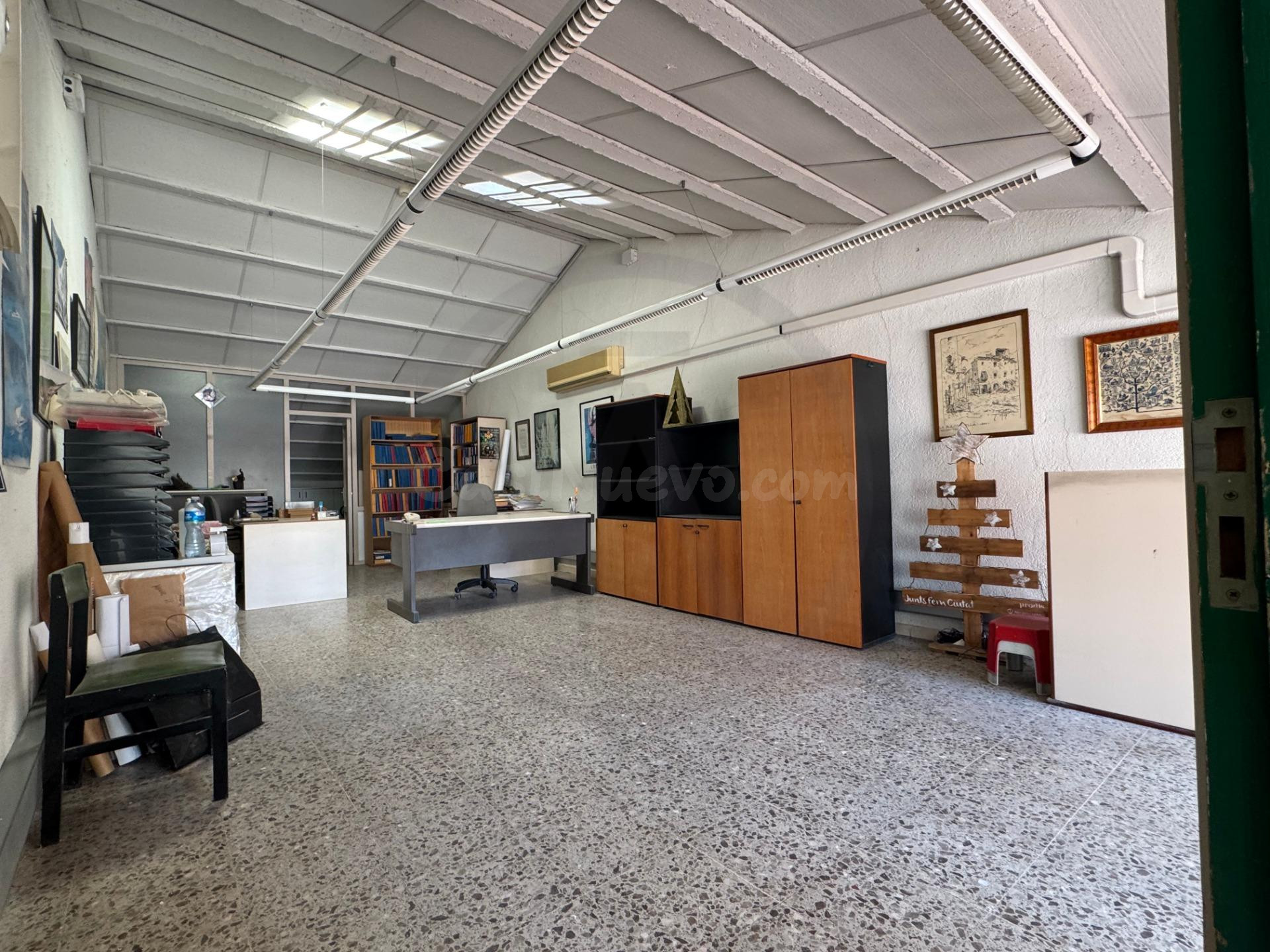 Local comercial 896m² en alquiler - Centre - foto 2