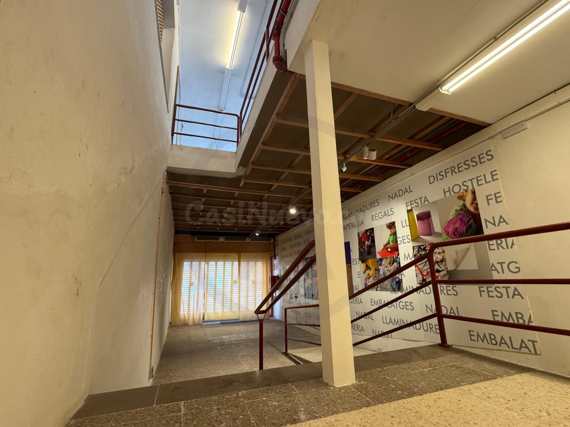 Local comercial 896m² en alquiler - Centre - foto 4