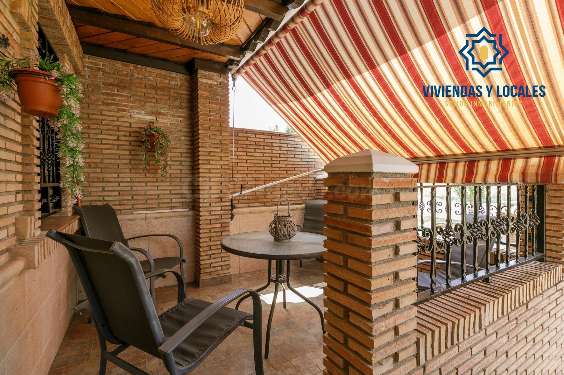Chalet accesible de gran amplitud, con jardín privado, garaj - foto 4