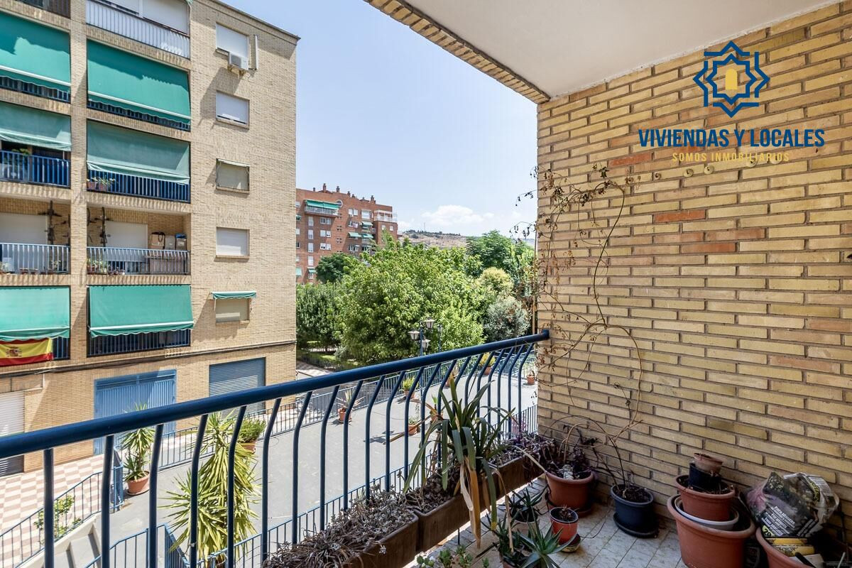 Piso junto a Vergeles con garaje - foto 3