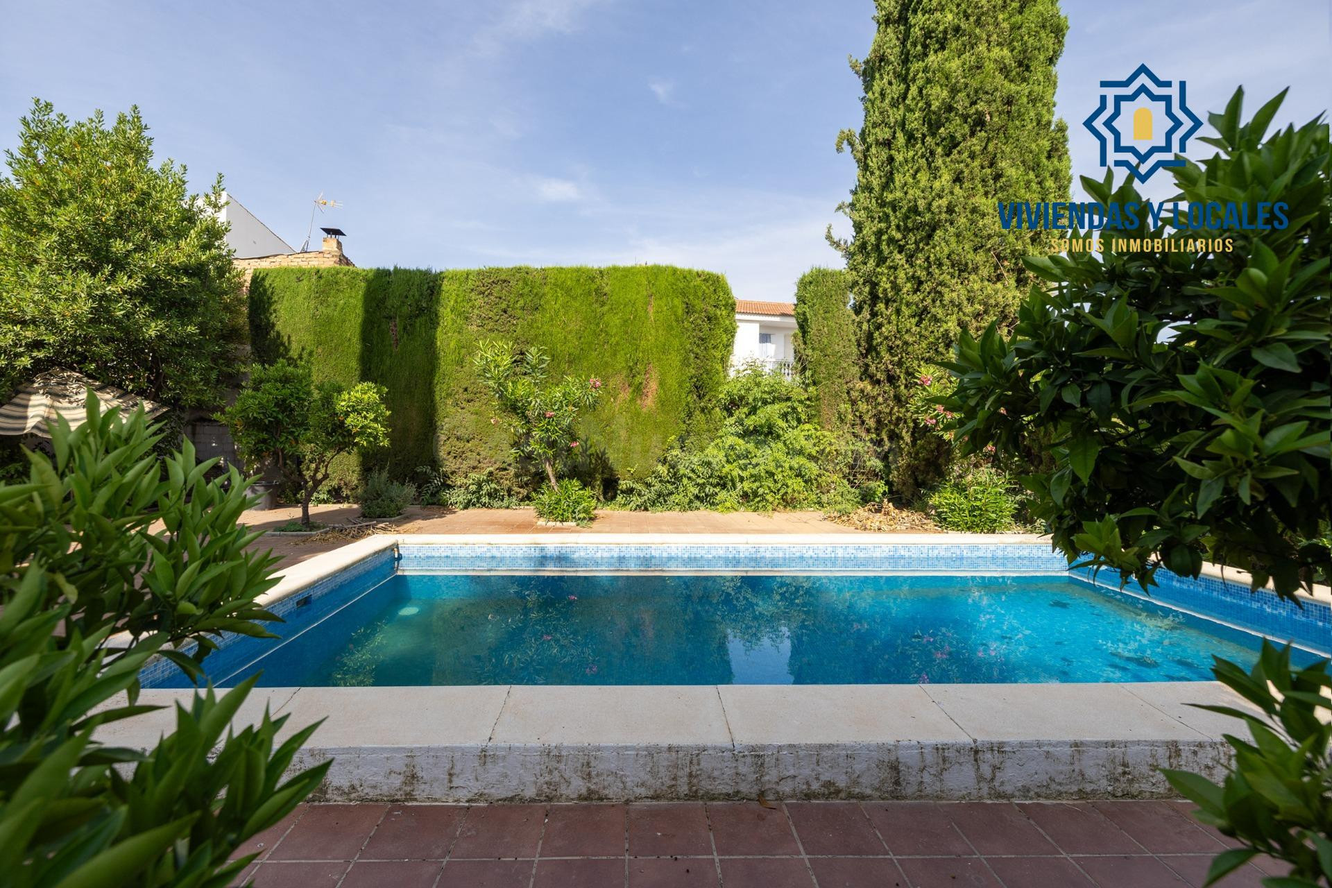 EXCLUSIVA FINCA CON 30.000 m2 DE SUELO URBANIZABLE EN OGÍJAR