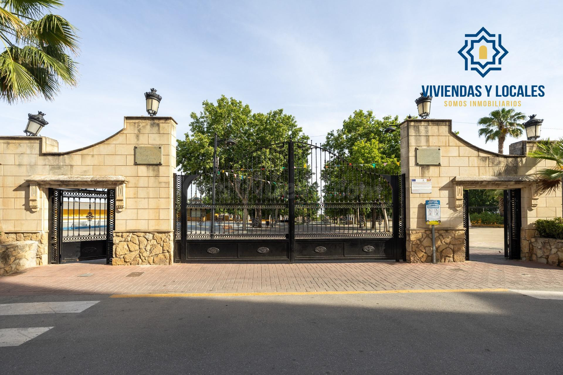 EXCLUSIVA FINCA CON 30.000 m2 DE SUELO URBANIZABLE EN OGÍJAR - foto 3