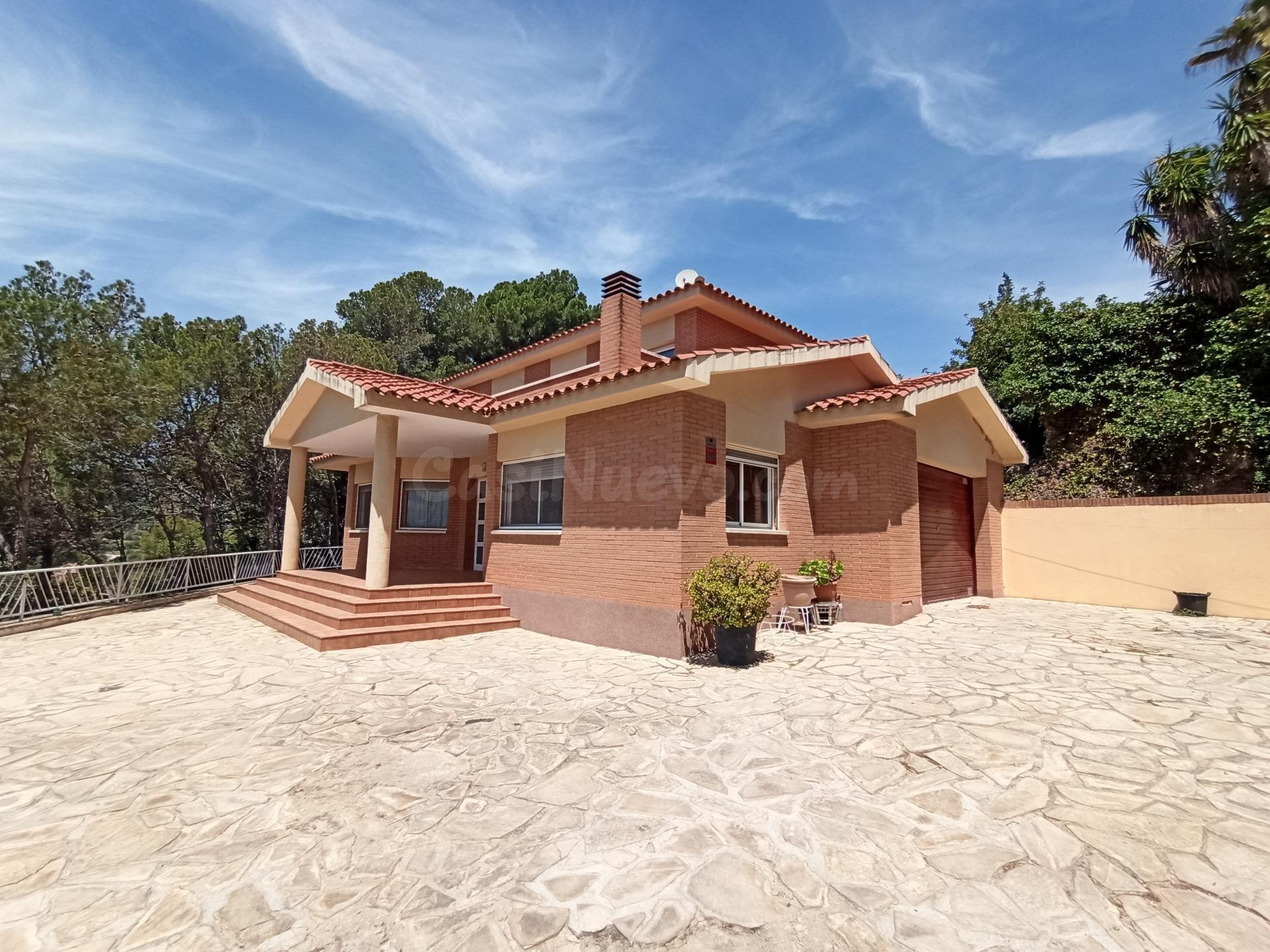 ¡Descubre el hogar de tus sueños en Castellvell del Camp! - foto 4