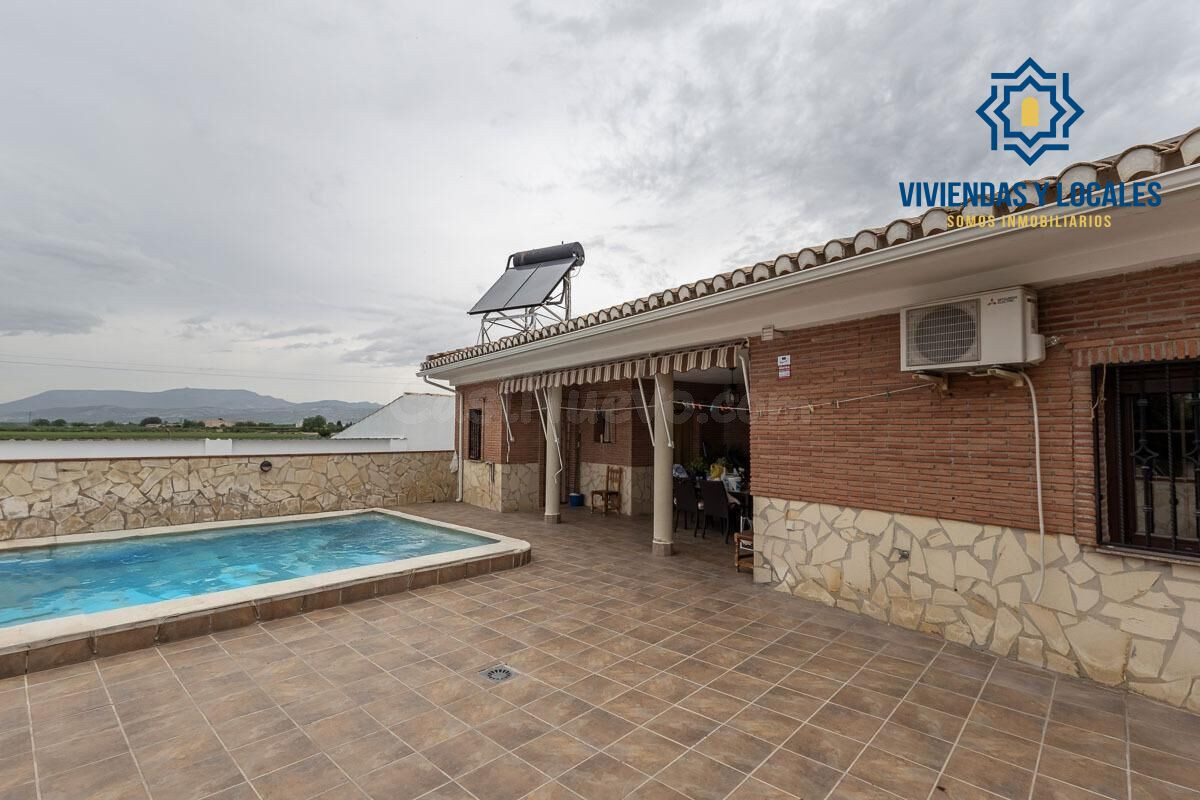 Chalet en planta baja en Pedro Ruiz, Santa Fe - foto 2