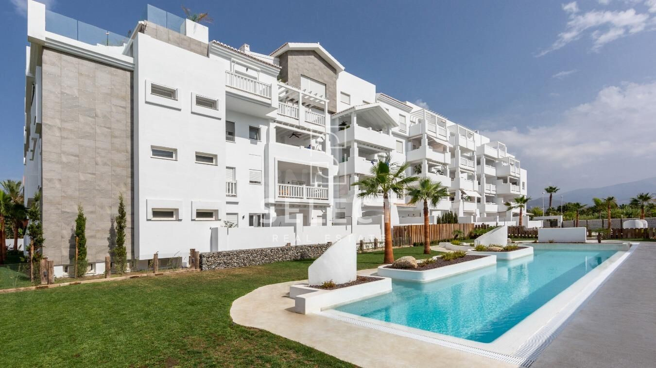 APARTAMENTO EN URB. MARINA GOLF - PLAYA GRANADA