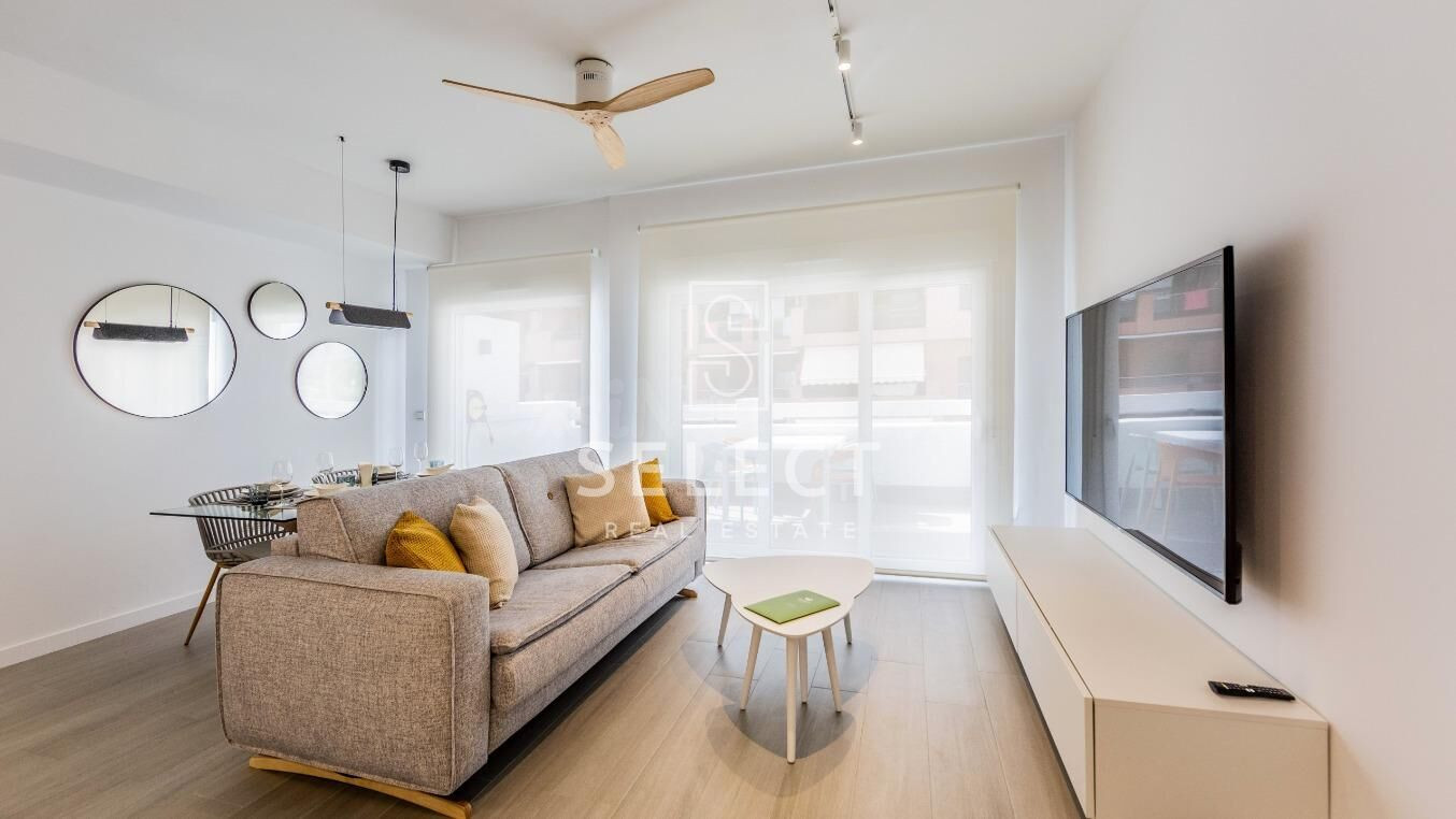 APARTAMENTO EN URB. MARINA GOLF - PLAYA GRANADA - foto 4