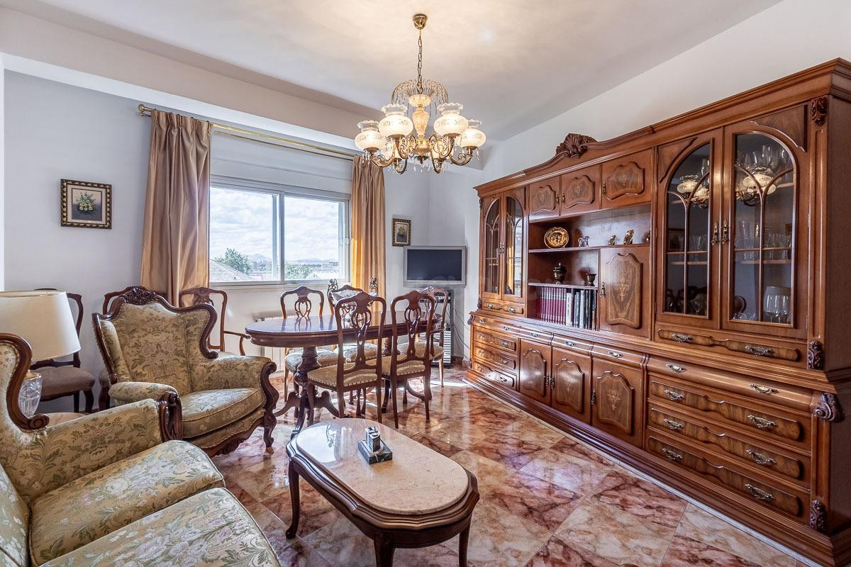 Piso señorial de 182 m2 en Avenida Madrid: amplitud, luz y p - foto 5
