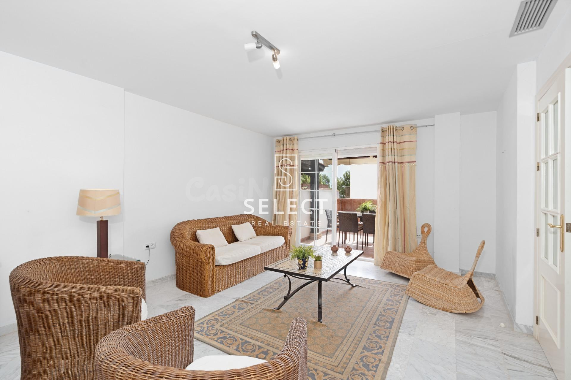 CASA CON GRAN TERRAZA EN MARINA DEL ESTE - foto 5