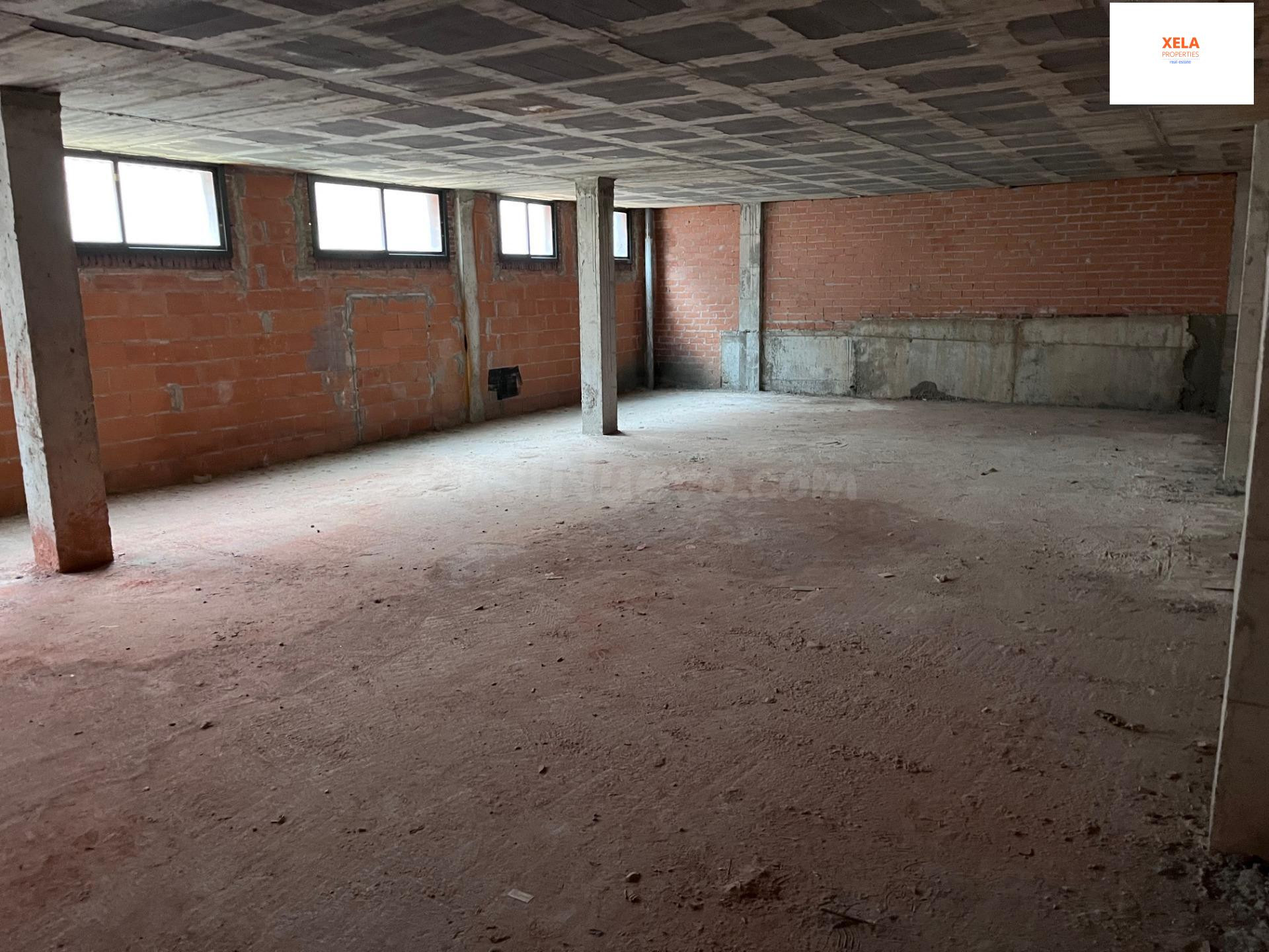 Viladecans - Amplio local en venta - foto 3
