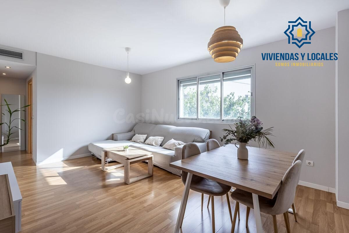 Piso con luz, vistas despejadas y urbanización ideal para fa - foto 4
