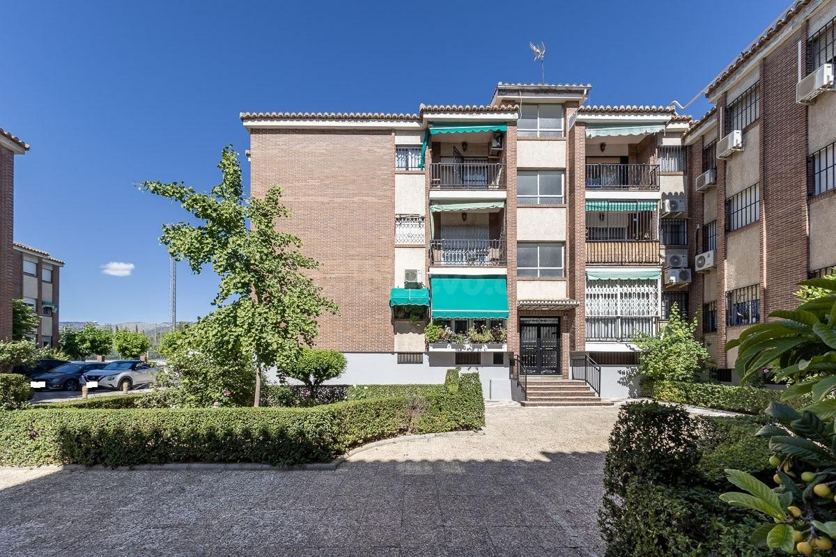 Traumatología (zona). Piso 4 dormitorios, 2 baños. Calefacci - foto 2
