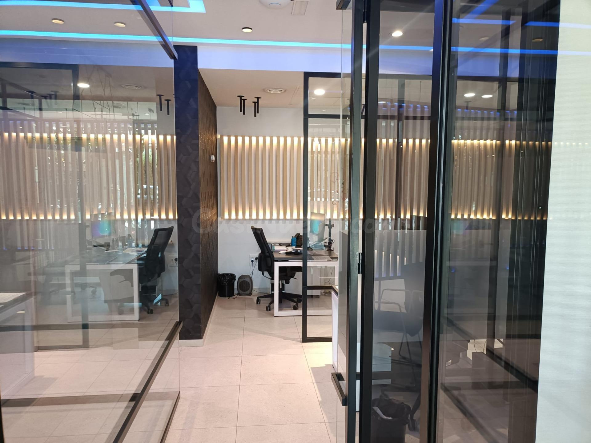 ✨ Local comercial en alquiler en Alhamar – Granada centro