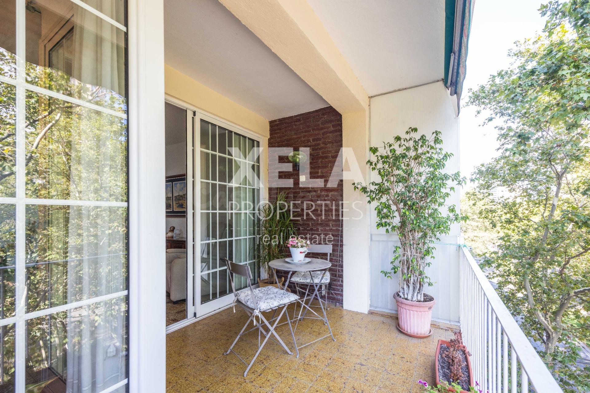 Poblenou - Exterior con terraza