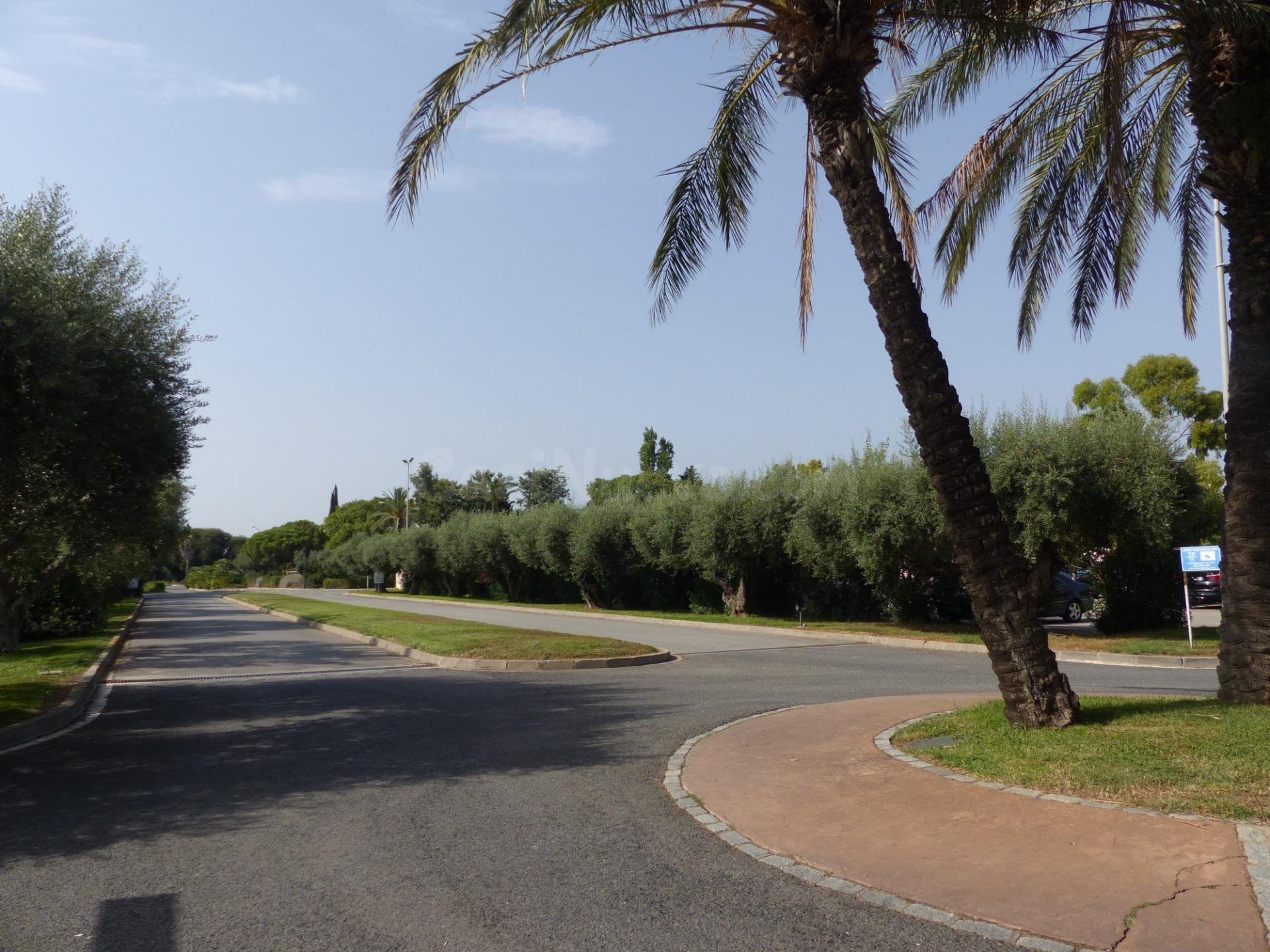 Terreno en venta en la zona de Aigüesverds, Reus - foto 2
