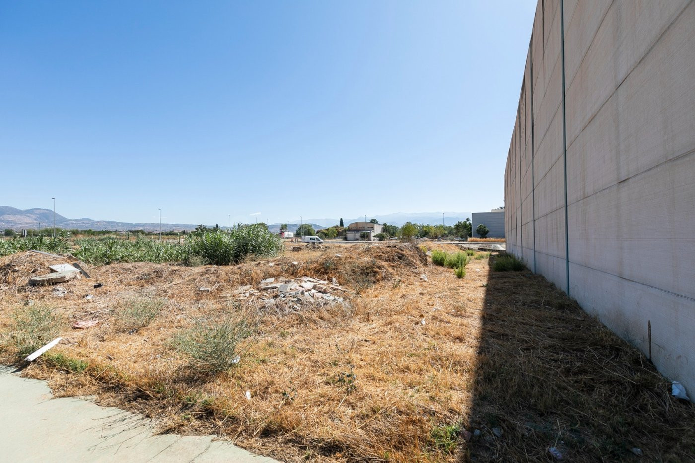 Se vende parcela industrial de 809 metros cuadrados en el Po - foto 4