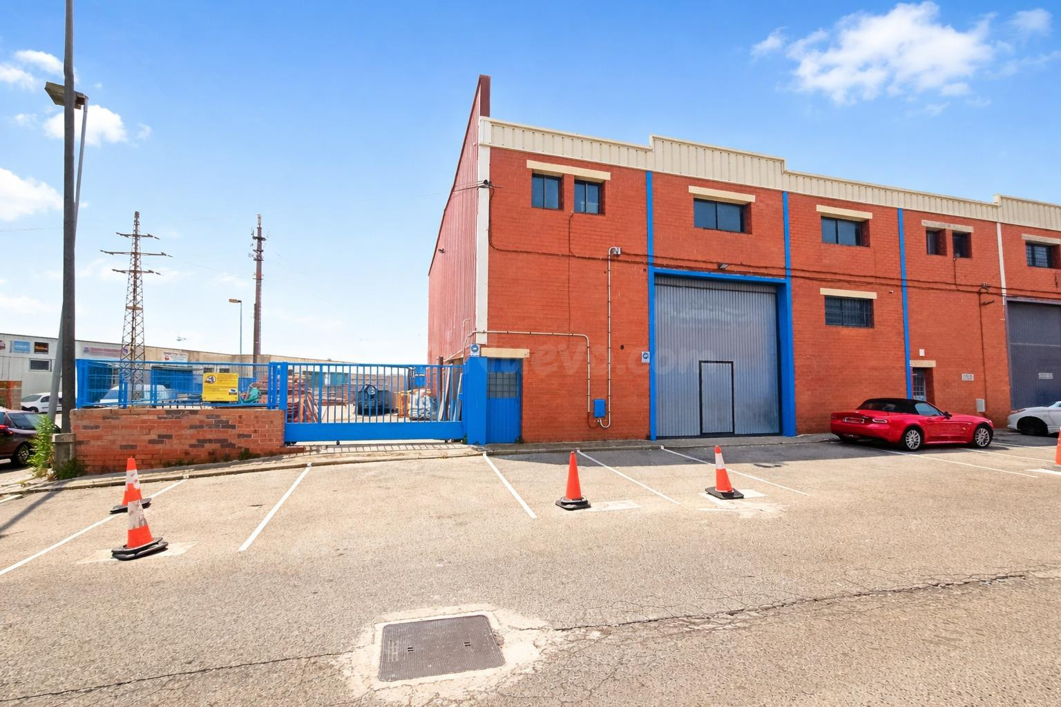 Nave industrial cantonera en venta o alquiler en el polígono