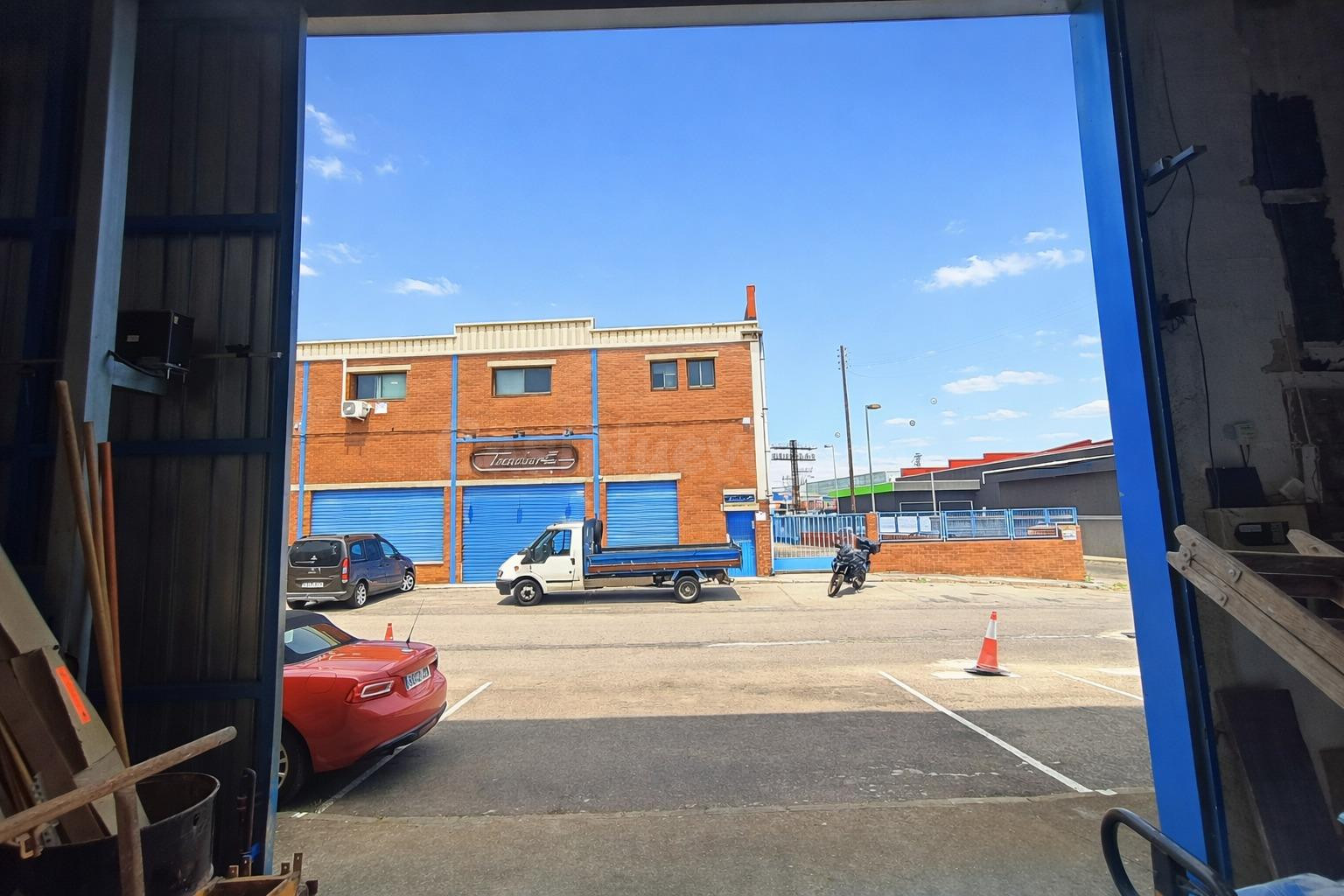 Nave industrial cantonera en venta o alquiler en el polígono - foto 4